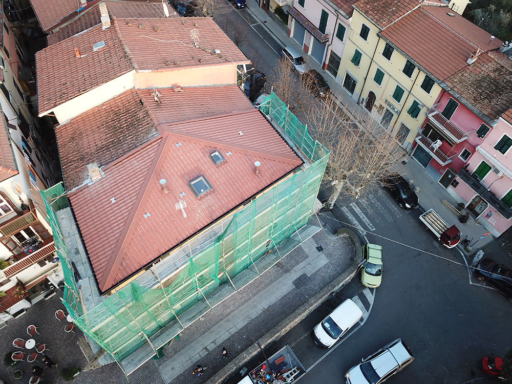 Rifacimento copertura condominio a Santo Stefano di Magra
