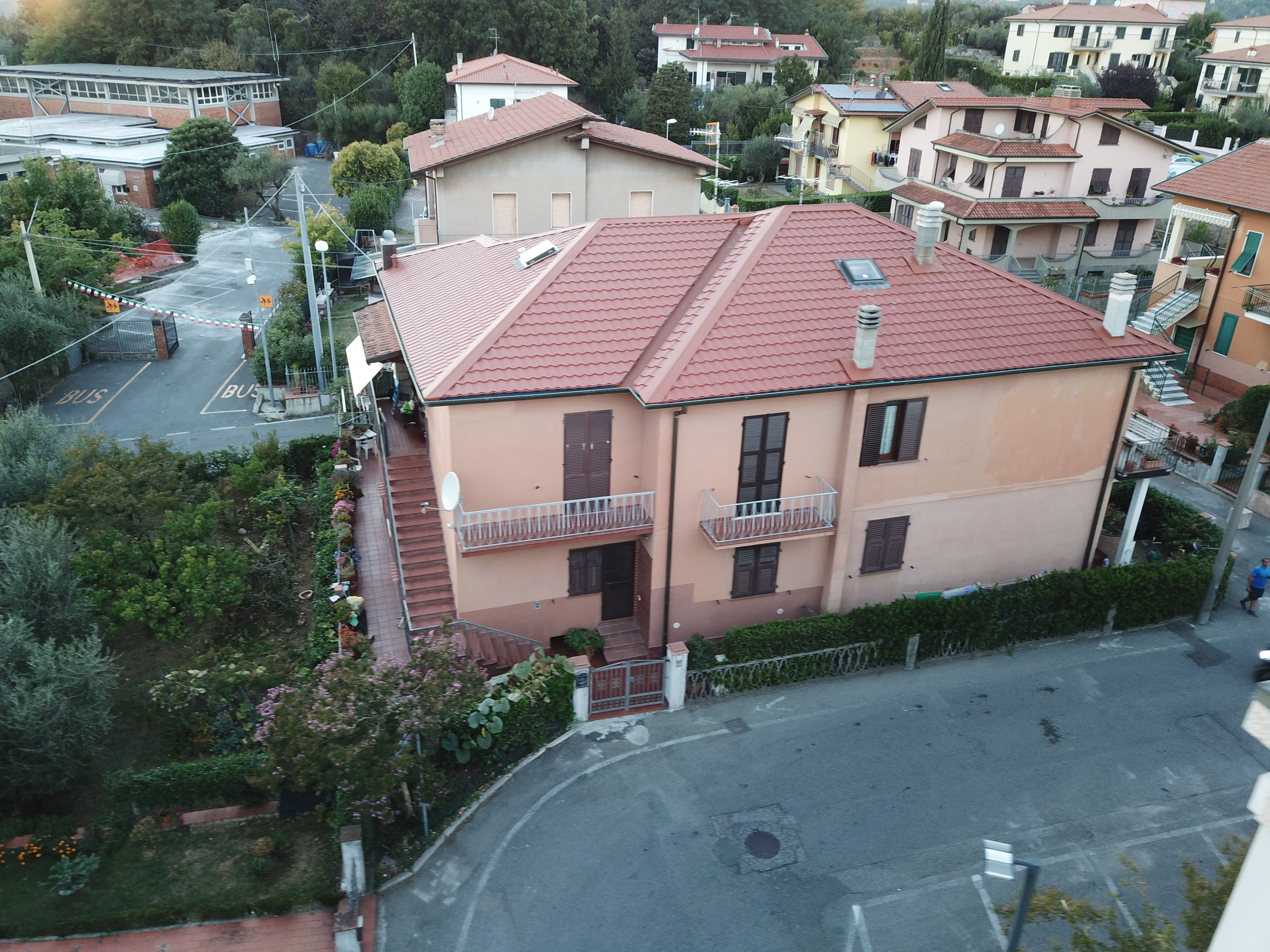 Rifacimento della copertura esistente in tegole Piazza Matteotti_Santo Stefano di Magra